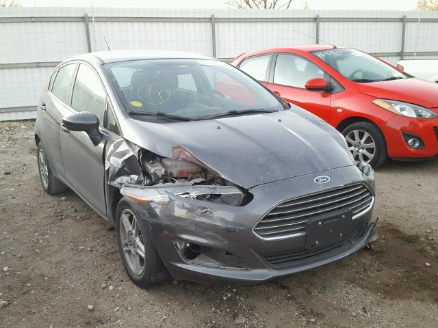 3FADP4EJ5HM104021 - 2017 FORD FIESTA SE GRAY photo 1