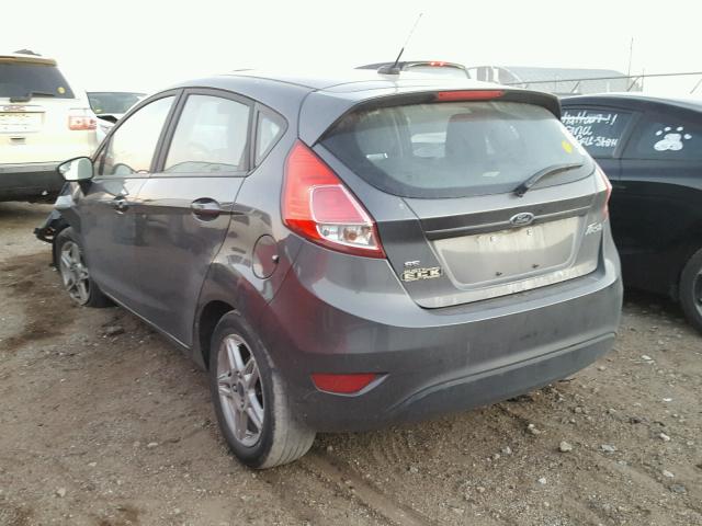 3FADP4EJ5HM104021 - 2017 FORD FIESTA SE GRAY photo 3