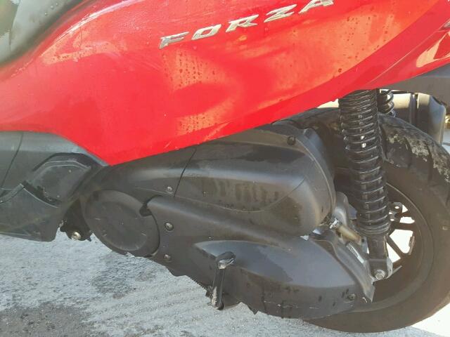 MLHNF0402E5001155 - 2014 HONDA NSS300 RED photo 7