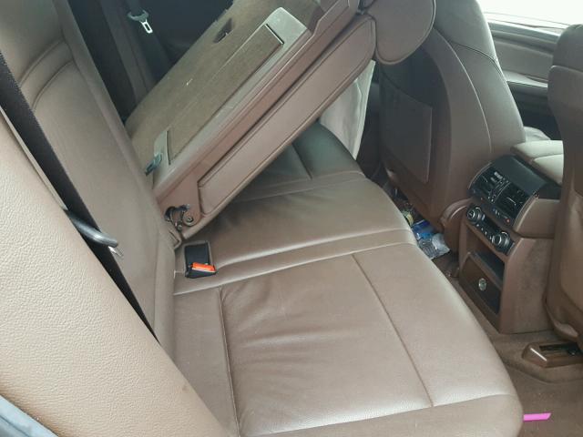 5UXFF0C50ALT76003 - 2010 BMW X5 XDRIVE3 შავი ფოტო 6