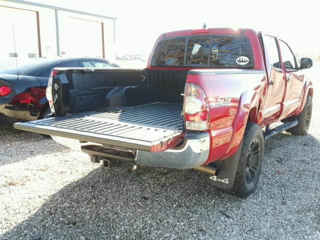 5TFLU4EN5FX120521 - 2015 TOYOTA TACOMA DOU RED photo 4