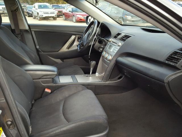 4T1BK46K68U565212 - 2008 TOYOTA CAMRY LE ნაცრისფერი ფოტო 5