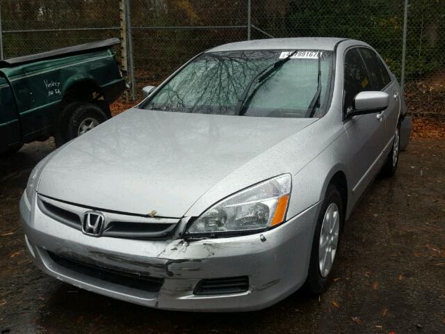 3HGCM56407G704098 - 2007 HONDA ACCORD LX SILVER photo 2