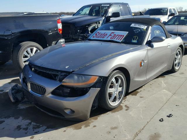 4USBT33413LS40512 - 2003 BMW Z4 2.5 GRAY photo 2
