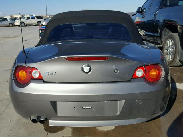 4USBT33413LS40512 - 2003 BMW Z4 2.5 GRAY photo 6