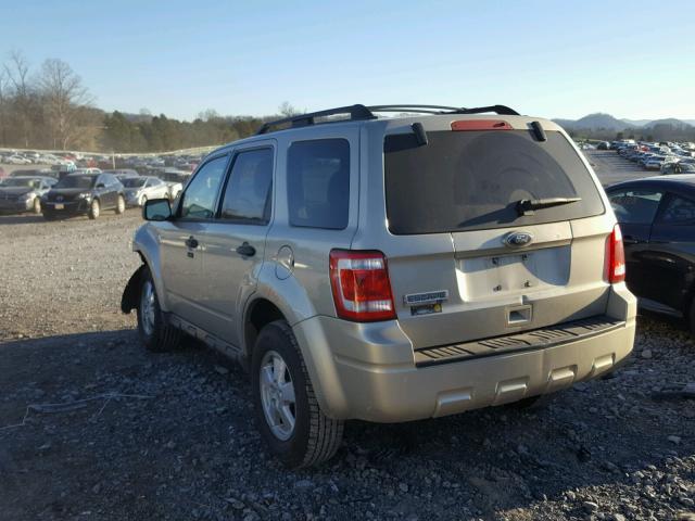 1FMCU0D75AKA04880 - 2010 FORD ESCAPE XLT CREAM photo 3