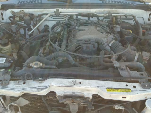 5N1ED28T3YC524902 - 2000 NISSAN XTERRA XE WHITE photo 7