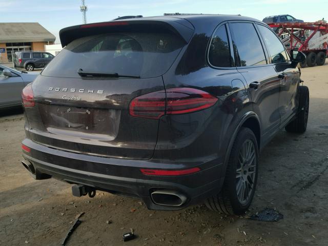 WP1AA2A25HKA80424 - 2017 PORSCHE CAYENNE BROWN photo 4