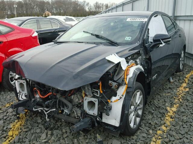 3FA6P0PU0HR243694 - 2017 FORD FUSION SE BLACK photo 2