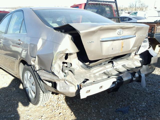 4T1BE32K12U036605 - 2002 TOYOTA CAMRY LE ოქროსფერი ფოტო 9