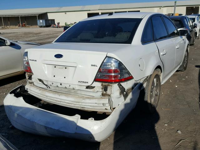 1FAHP24WX8G142180 - 2008 FORD TAURUS SEL WHITE photo 4