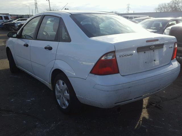 1FAFP34N36W110131 - 2006 FORD FOCUS ZX4 WHITE photo 3