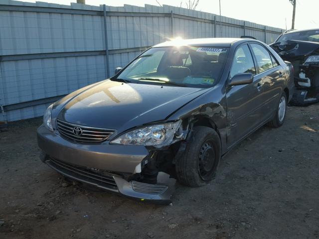 4T1BE32K96U721246 - 2006 TOYOTA CAMRY LE CHARCOAL photo 2