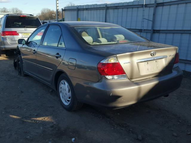 4T1BE32K96U721246 - 2006 TOYOTA CAMRY LE CHARCOAL photo 3