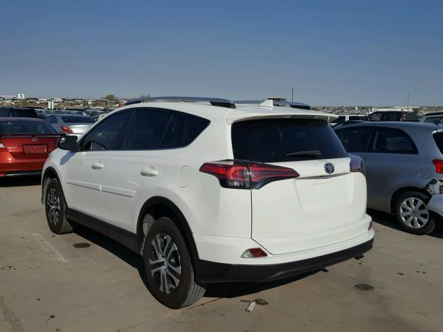 JTMZFREV8GJ065522 - 2016 TOYOTA RAV4 LE WHITE photo 3