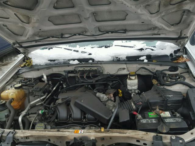 1FMCU03197KA93536 - 2007 FORD ESCAPE XLT SILVER photo 7