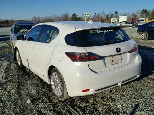 JTHKD5BH6C2058585 - 2012 LEXUS CT 200 WHITE photo 3