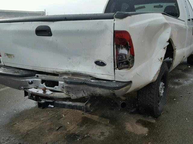 1FTWX30576ED34914 - 2006 FORD F350 SRW S WHITE photo 9