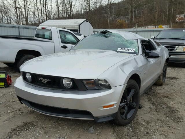 1ZVBP8CF8B5162674 - 2011 FORD MUSTANG GT SILVER photo 2