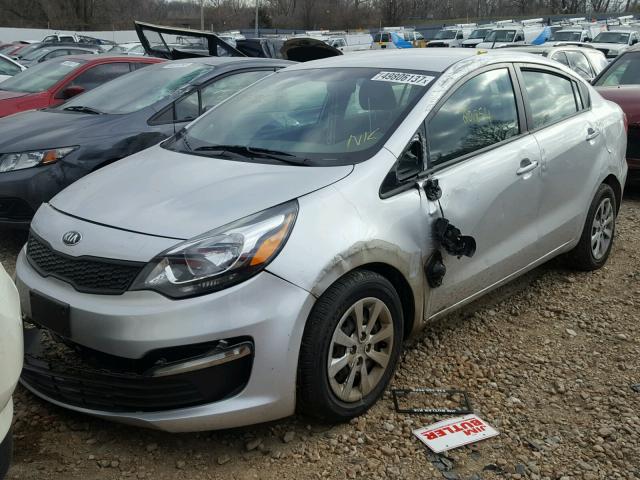 KNADM4A39G6686324 - 2016 KIA RIO LX SILVER photo 2