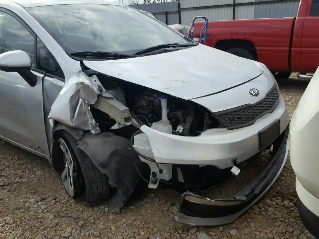 KNADM4A39G6686324 - 2016 KIA RIO LX SILVER photo 9