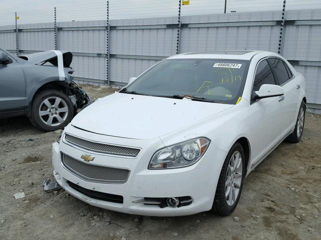 1G1ZK57769F130045 - 2009 CHEVROLET MALIBU LTZ WHITE photo 2