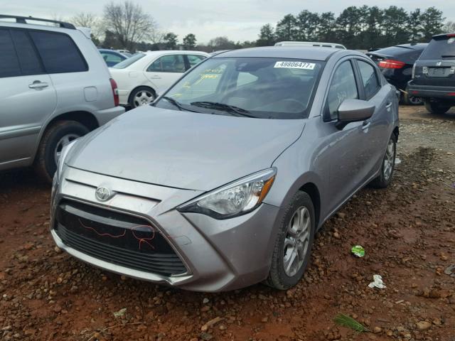 3MYDLBZV6GY123306 - 2016 TOYOTA SCION IA GRAY photo 2