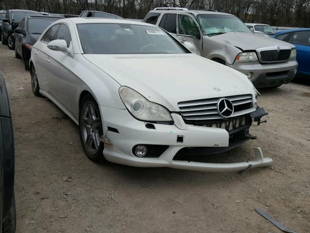 WDDDJ72X67A087186 - 2007 MERCEDES-BENZ CLS 550 WHITE photo 1