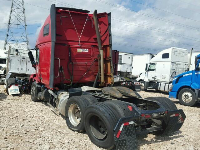 4V4NC9EH2GN180907 - 2016 VOLVO VN VNL RED photo 3