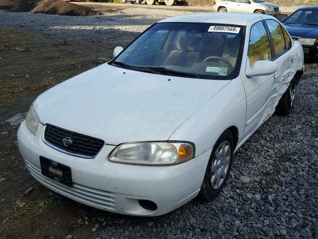 3N1CB51D6YL307597 - 2000 NISSAN SENTRA BAS WHITE photo 2