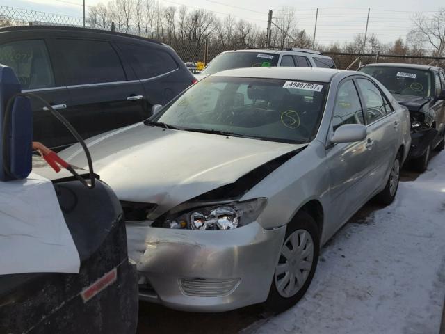 4T1BE32K86U146850 - 2006 TOYOTA CAMRY LE SILVER photo 2