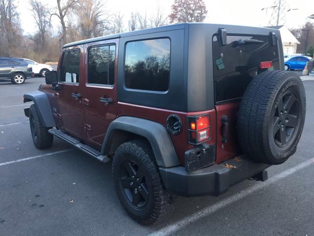 1J4GA39128L618420 - 2008 JEEP WRANGLER U RED photo 3