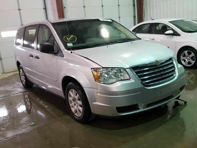 2A8HR44H88R799892 - 2008 CHRYSLER TOWN & COU SILVER photo 1