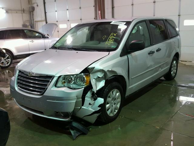 2A8HR44H88R799892 - 2008 CHRYSLER TOWN & COU SILVER photo 2