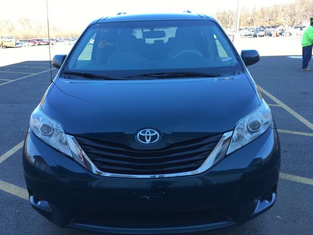 5TDKK3DCXBS071831 - 2011 TOYOTA SIENNA LE GREEN photo 5