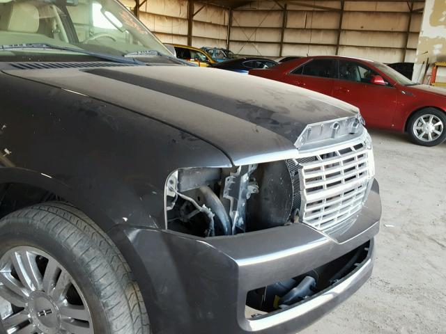 5LMFU27587LJ09495 - 2007 LINCOLN NAVIGATOR Szary zdjęcie 9