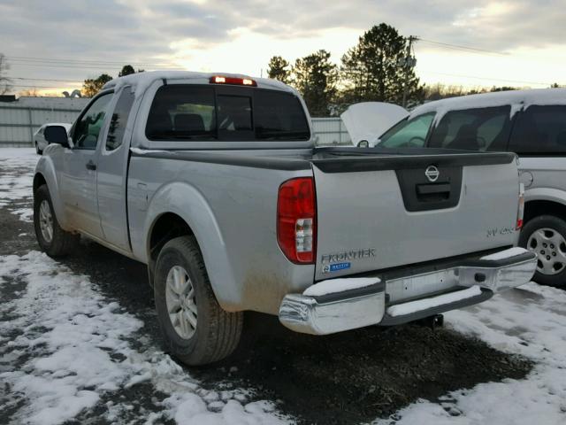 1N6AD0CW6HN710279 - 2017 NISSAN FRONTIER S SILVER photo 3