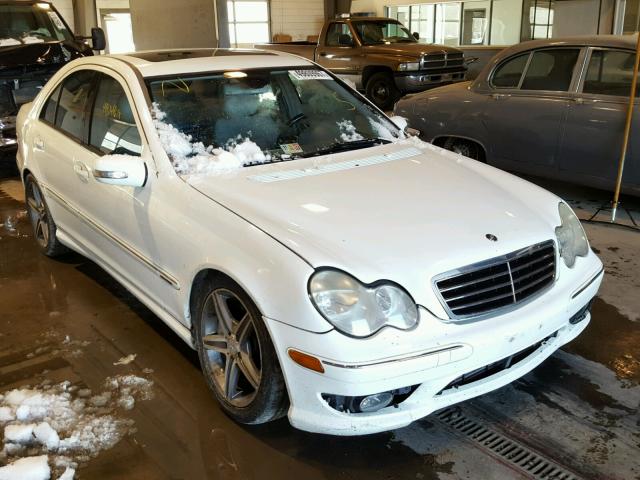 WDBRF40J95F680991 - 2005 MERCEDES-BENZ C 230K SPO WHITE photo 1