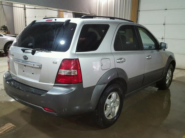 KNDJC736385845850 - 2008 KIA SORENTO EX SILVER photo 4