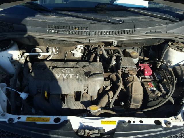 JTKKT624465020419 - 2006 TOYOTA SCION XA WHITE photo 7