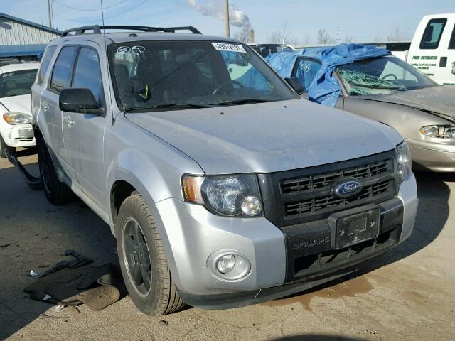 1FMCU0DG7BKB58220 - 2011 FORD ESCAPE XLT SILVER photo 1