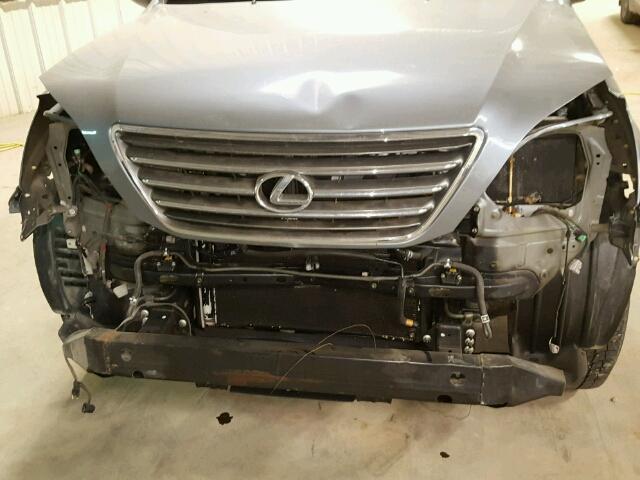 JTJBT20X360102875 - 2006 LEXUS GX 470 GRAY photo 9