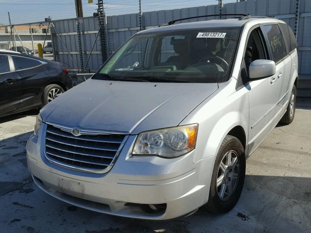 2A4RR5D17AR214675 - 2010 CHRYSLER TOWN & COU SILVER photo 2