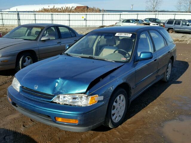 1HGCE1820SA002498 - 1995 HONDA ACCORD LX GREEN photo 2