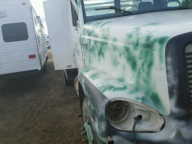 1FUWTMDA8XHA71238 - 1999 FREIGHTLINER MEDIUM CON WHITE photo 1