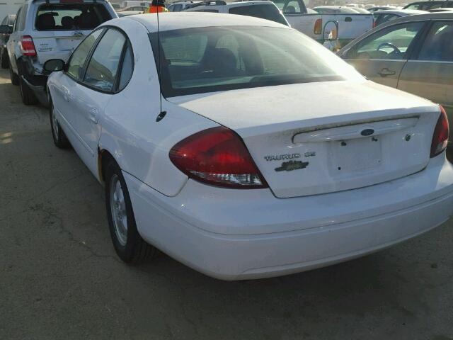 1FAFP53U86A236440 - 2006 FORD TAURUS SE WHITE photo 3