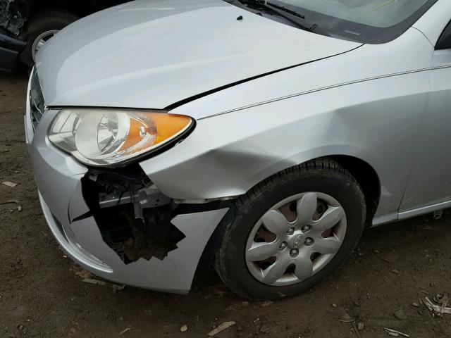 KMHDU46D38U284506 - 2008 HYUNDAI ELANTRA GL SILVER photo 9