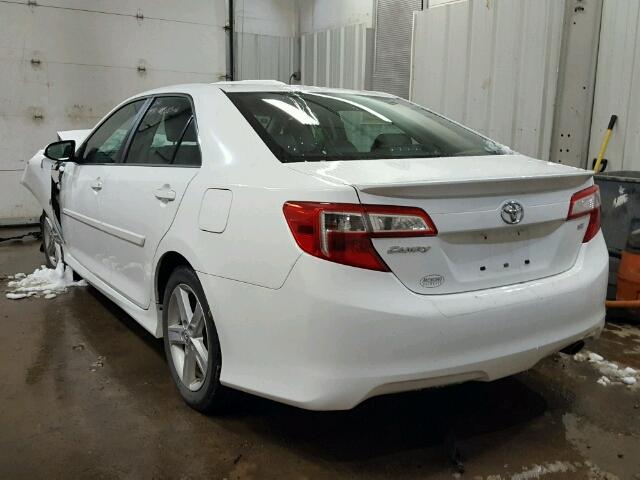 4T1BF1FK5DU645159 - 2013 TOYOTA CAMRY L WHITE photo 3