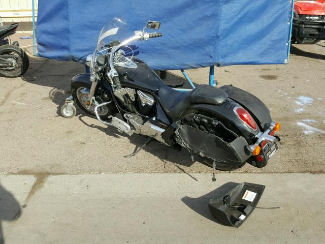 JH2SC6676FK500613 - 2015 HONDA VT1300 CT BLACK photo 3