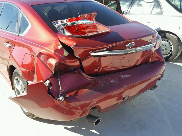 1N4AL3AP1DC117945 - 2013 NISSAN ALTIMA 2.5 RED photo 9